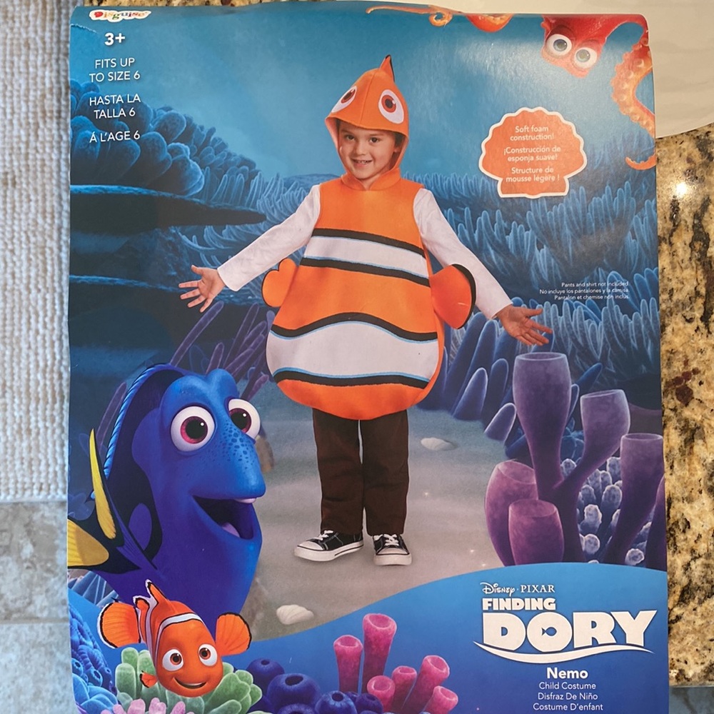 Children’s Nemo costume size S (4-6)